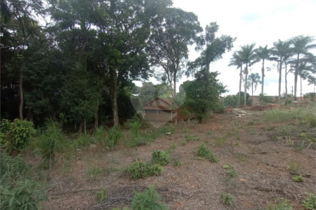 Chácara à venda com 3 quartos em Vila Belo Horizonte, Itapetininga, SP