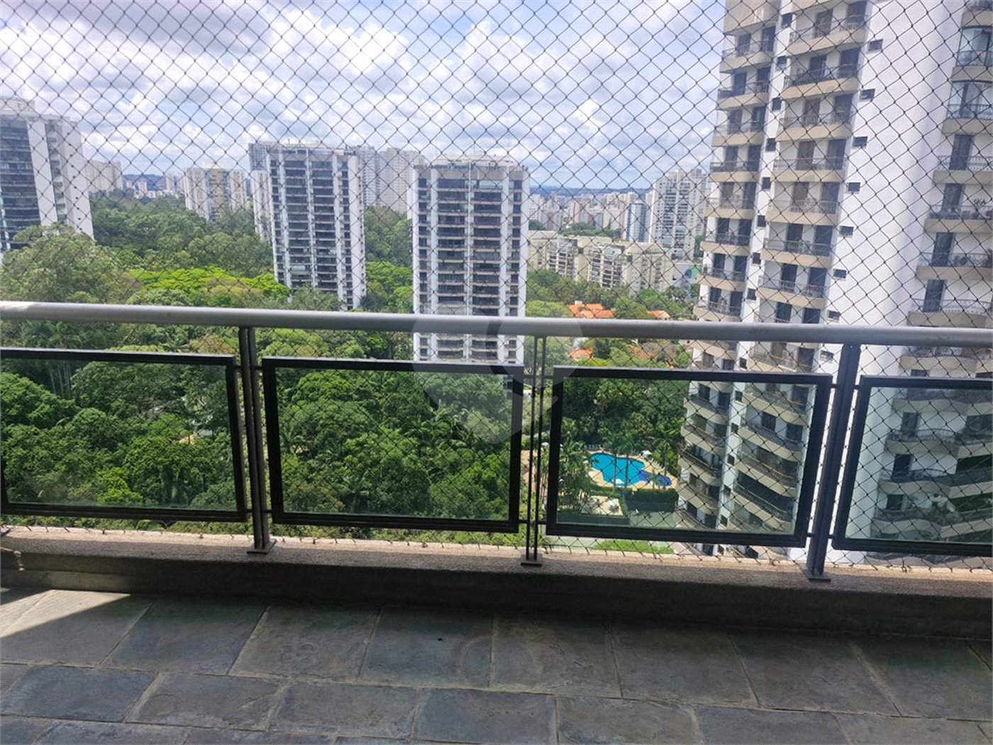 Apartamento para alugar com 4 suítes em Santo Amaro, São Paulo, SP