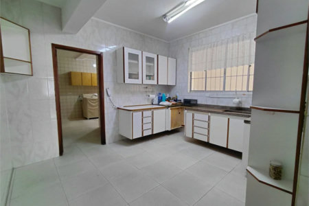 Sobrado à venda com 3 quartos em Vila Romana, São Paulo, SP