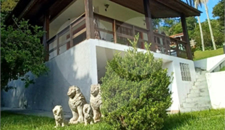 Casa à venda com 3 quartos, sendo 1 suíte,  no condomínio Clube de Campo Fazenda Tabarã, Mairiporã - SP
