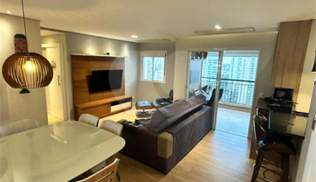 Apartamento à venda com 2 quartos, sendo 1 suíte,  em Parque Reboucas, São Paulo, SP