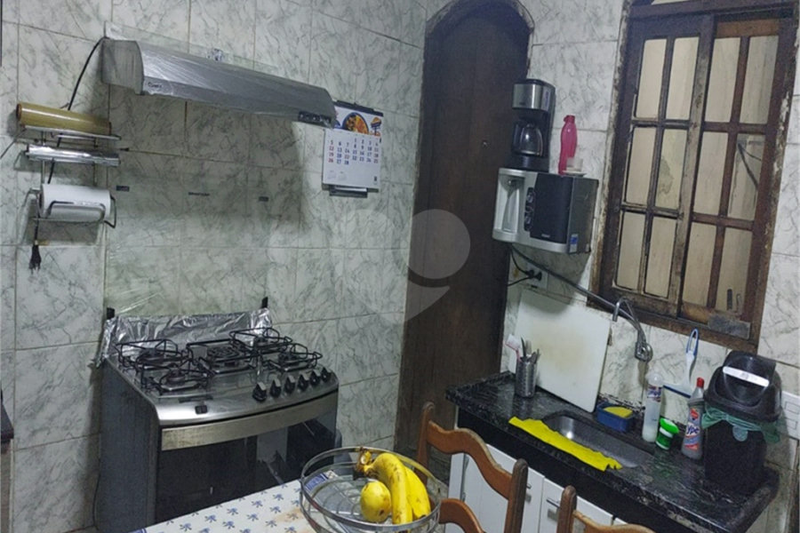 Sobrado à venda com 4 quartos no Brasilândia, São Paulo, SP