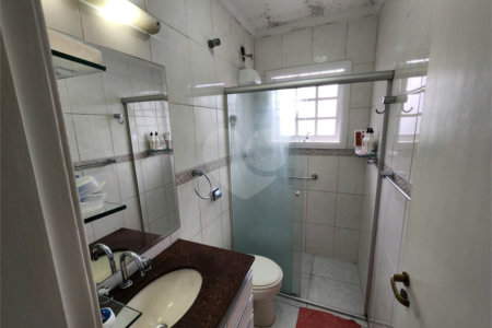 Sobrado à venda com 3 quartos, sendo 1 suíte,  em Jardim Ana Maria, São Paulo, SP