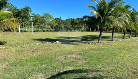 Chácara à venda com 4 quartos em Retiro, São Pedro da Aldeia, RJ