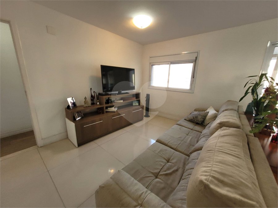 Apartamento para alugar com 4 quartos, sendo 3 suítes, em Lapa, São Paulo, SP