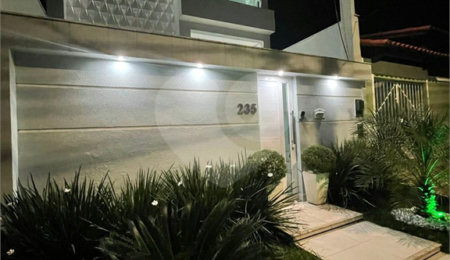 Casa à venda com 4 quartos, sendo 1 suíte,  em Campo Grande, Rio de Janeiro, RJ