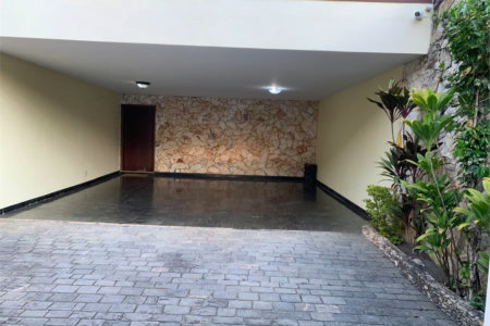 Casa à venda com 4 quartos, sendo 2 suítes, em Vila São Francisco, São Paulo, SP