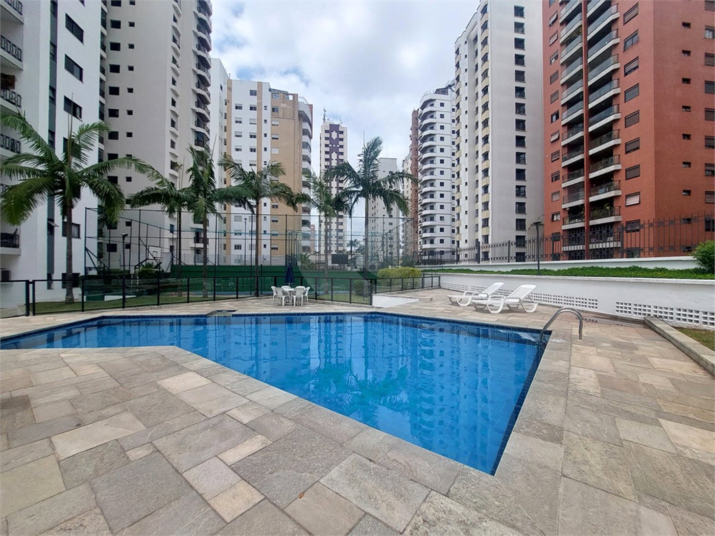 Apartamento para alugar com 4 quartos, sendo 1 suíte, em Vila Leopoldina, São Paulo, SP