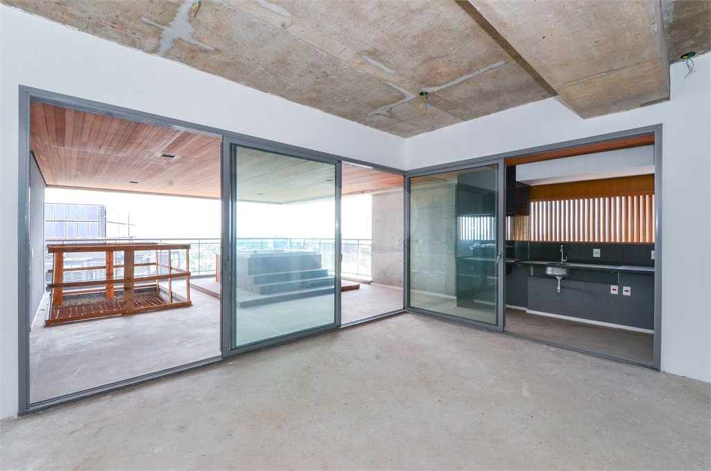 Apartamento à venda com 4 suítes em Jardim das Acácias, São Paulo, SP