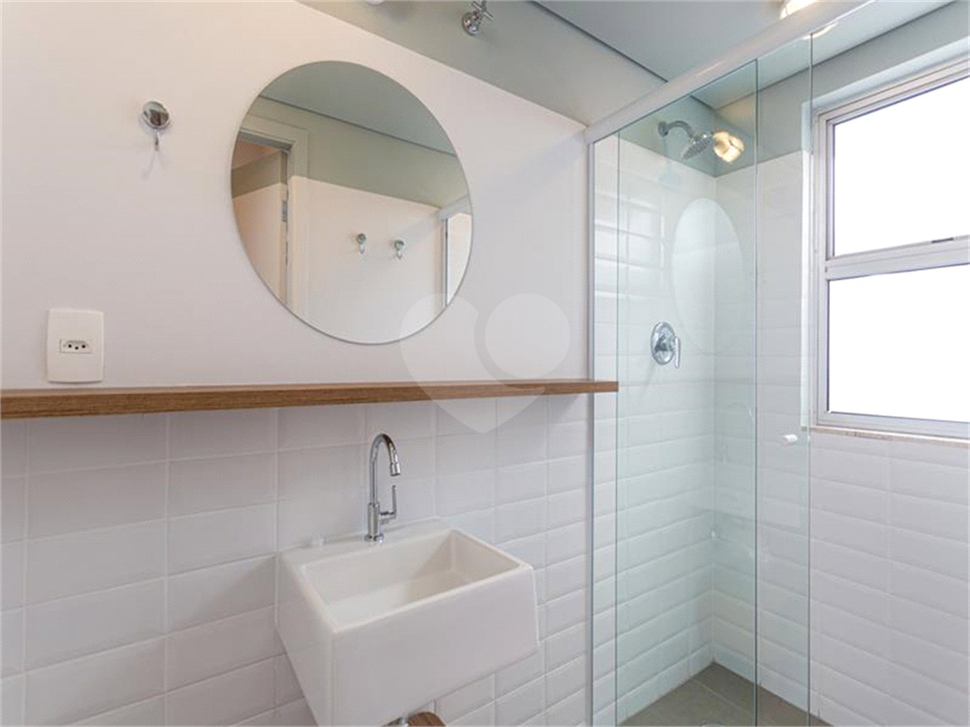 Apartamento à venda com 4 quartos, sendo 1 suíte, em Vila Cordeiro, São Paulo, SP