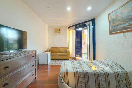 Casa à venda com 5 quartos, sendo 2 suítes, em Joá, Rio de Janeiro, RJ