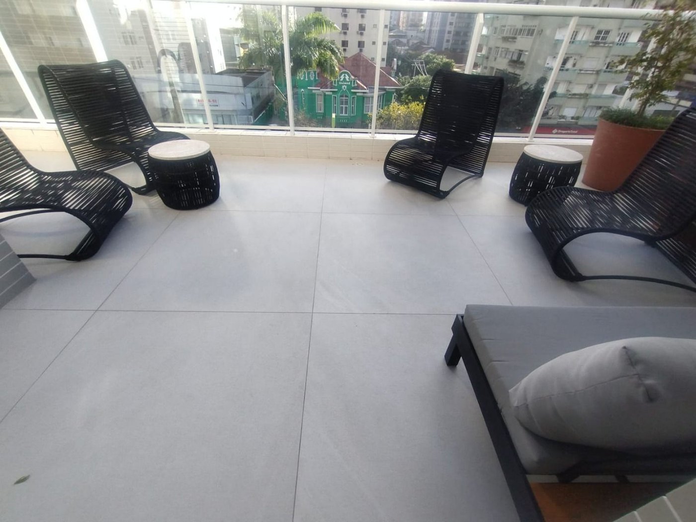 Apartamento Residencial à venda, Gonzaga, Santos - AP1742.