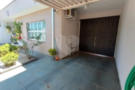 Casa à venda com 3 quartos no Centro, Itapetininga, SP