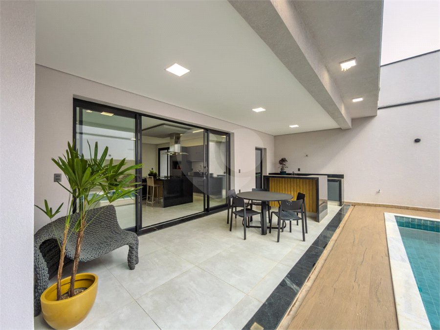 Casa à venda com 3 suítes no condomínio Jardim Residencial Dona Maria José, Indaiatuba - SP