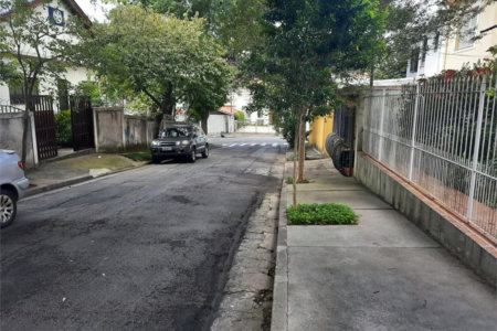 Casa à venda com 4 quartos, sendo 1 suíte, em Jardim Trussardi, São Paulo, SP