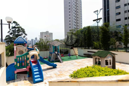 Apartamento à venda com 4 suítes em Bosque da Saúde, São Paulo, SP