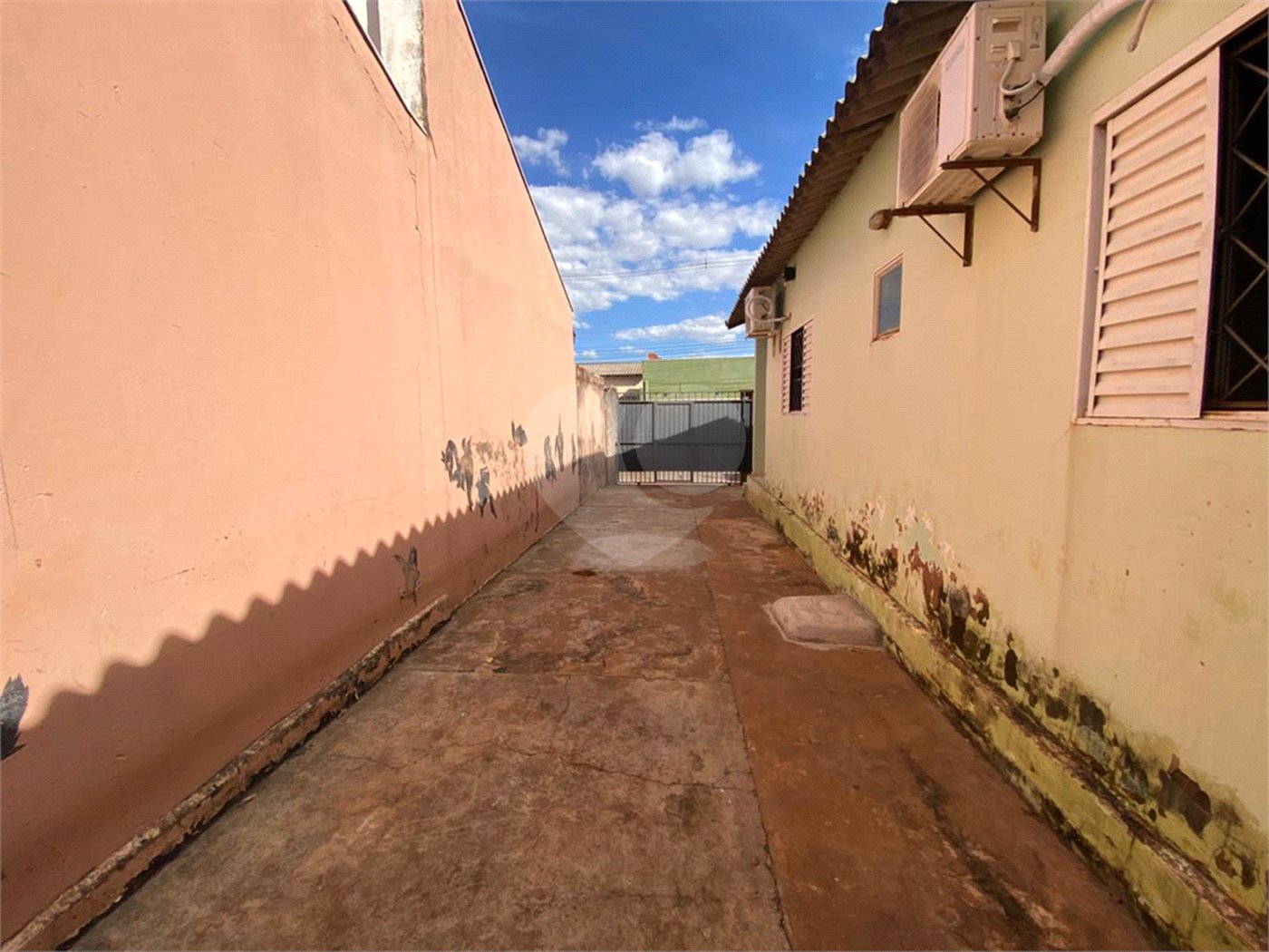Casa à venda com 2 quartos em Residencial Ponta Porã I, Ponta Porã, MS