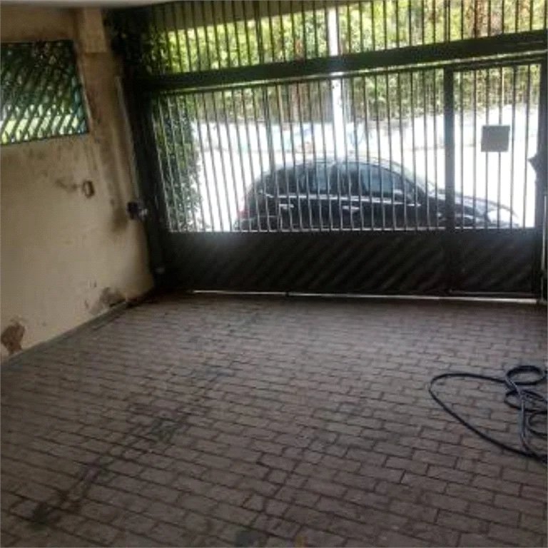 Sobrado à venda com 3 quartos, sendo 1 suíte, em Vila Universitária, São Paulo, SP