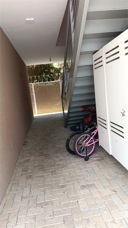 Casa à venda com 2 quartos no condomínio Villa Genova I, Cotia - SP