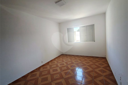Casa à venda com 3 quartos, sendo 1 suíte, em Vila Vianelo, Jundiaí, SP
