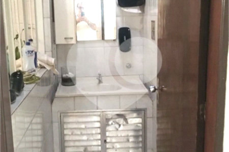 Sobrado à venda com 7 quartos, sendo 1 suíte, em Vila Maria Baixa, São Paulo, SP