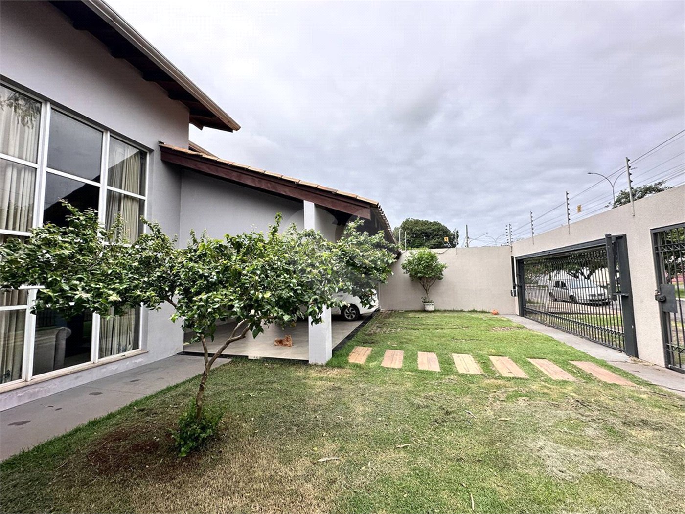 Casa à venda com 3 suítes no Centro-norte, Várzea Grande, MT