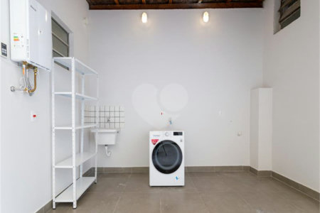 Apartamento à venda com 4 quartos, sendo 1 suíte, em Pinheiros, São Paulo, SP