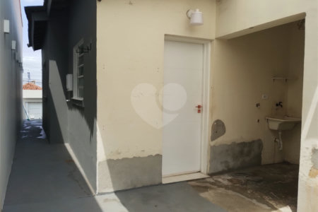 Casa Térrea à venda com 1 quarto em Vila Nivi, São Paulo, SP