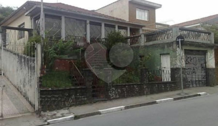 Sobrado à venda com 3 quartos em Parada Inglesa, São Paulo, SP