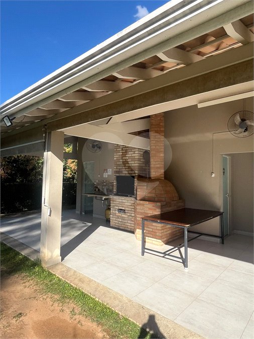 Casa à venda ou para alugar com 2 quartos, sendo 4 suítes, no condomínio Residencial Jardim Bréscia, Indaiatuba - SP