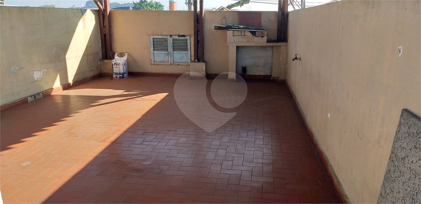 Sobrado à venda com 4 quartos em Parque Edu Chaves, São Paulo, SP