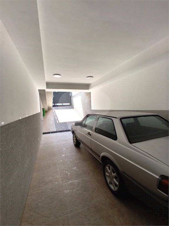 Sobrado à venda com 3 suítes em Vila Nivi, São Paulo, SP