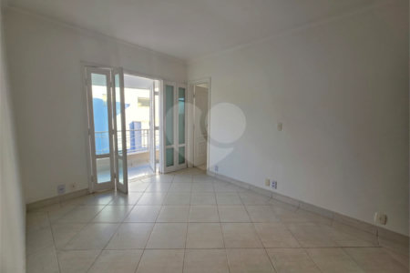 Casa à venda ou para alugar com 3 suítes no condomínio Villagio Capriccio, Louveira - SP