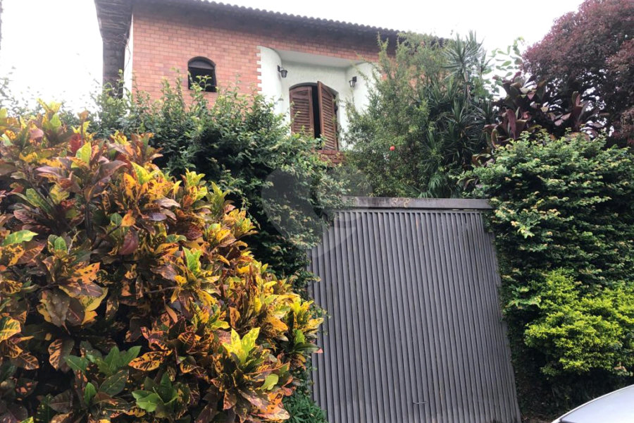 Sobrado à venda com 5 quartos, sendo 2 suítes, em Vila Maria Alta, São Paulo, SP