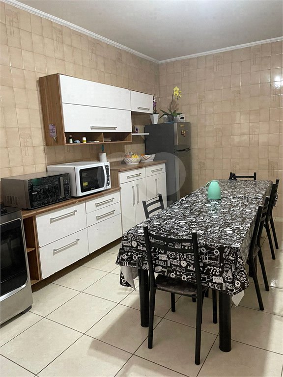 Sobrado à venda com 4 quartos, sendo 1 suíte,  em Horto Florestal, São Paulo, SP