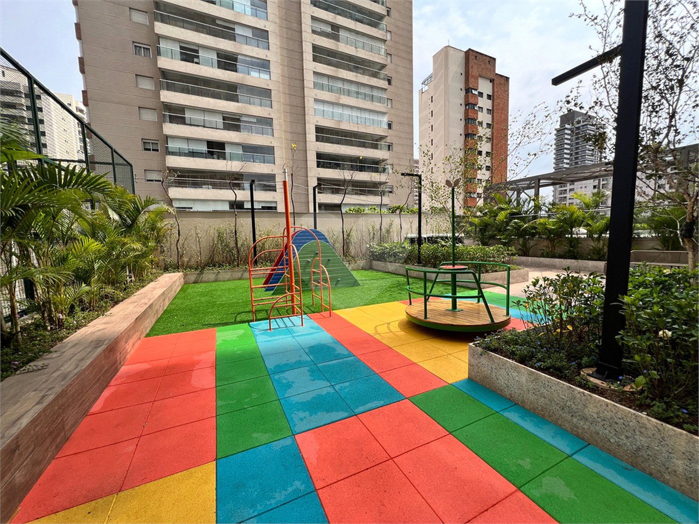Apartamento à venda com 3 suítes em Perdizes, São Paulo, SP