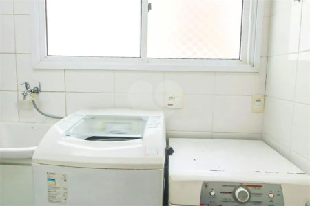 Apartamento à venda com 3 suítes em Real Parque, São Paulo, SP