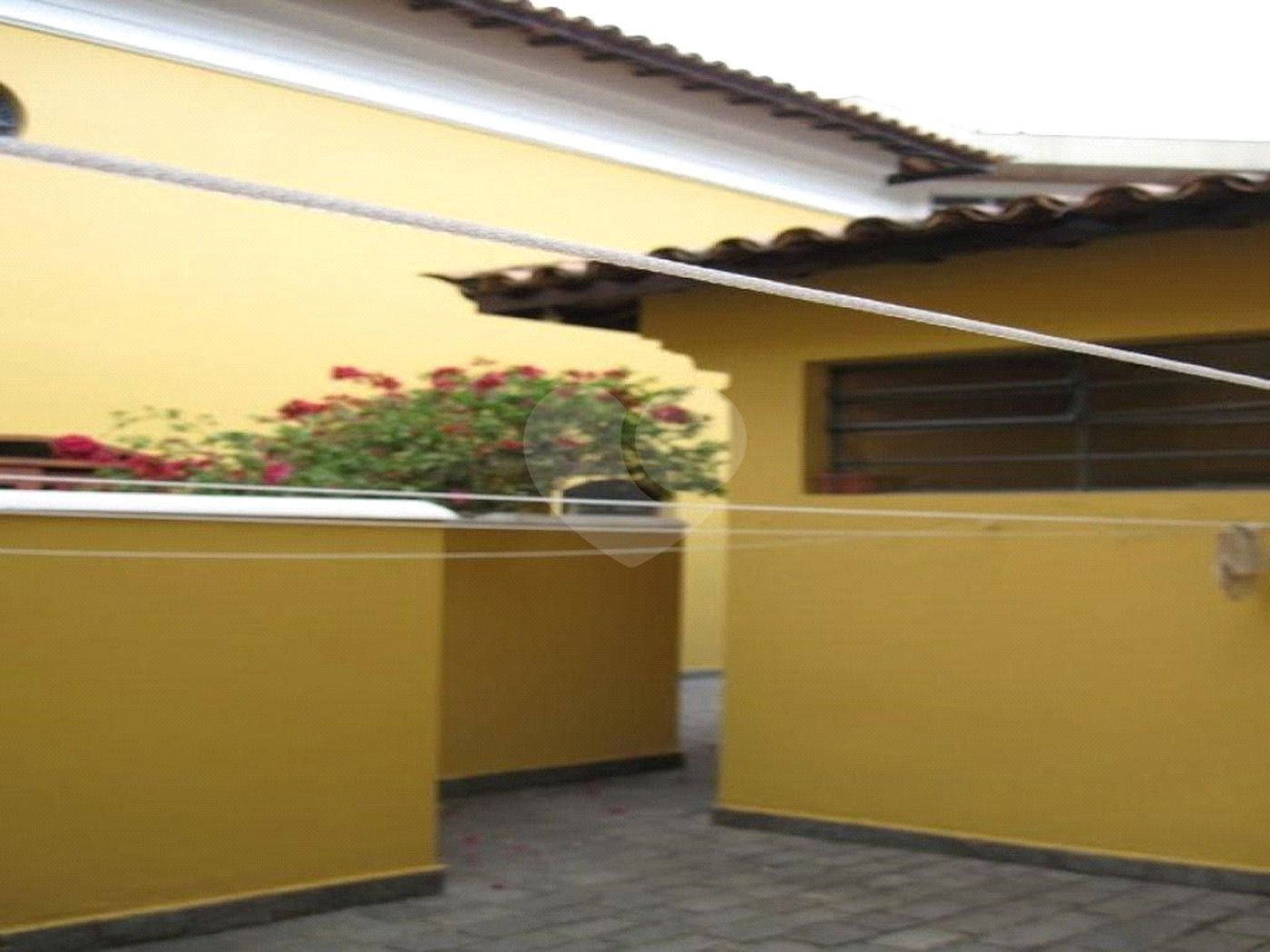 Casa à venda com 4 quartos, sendo 2 suítes,  em Jardim Leonor, São Paulo, SP
