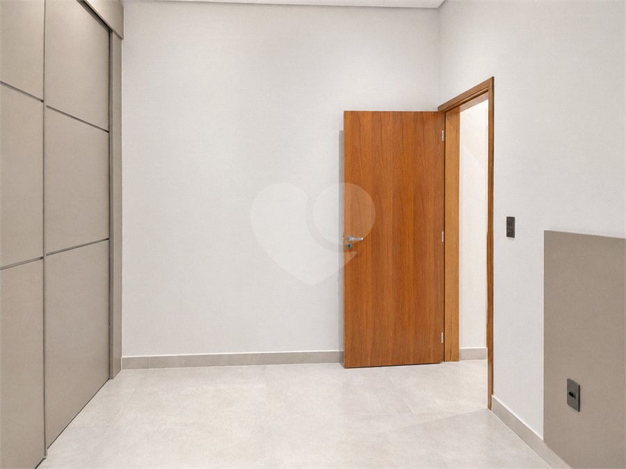 Casa à venda com 3 quartos, sendo 1 suíte, no condomínio Residencial Jardim Villa Verona, Sorocaba - SP