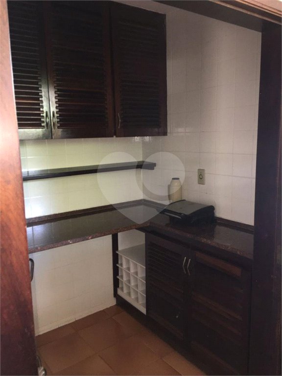 Casa à venda com 3 quartos, sendo 1 suíte, no condomínio Lago Azul, Araçoiaba da Serra - SP