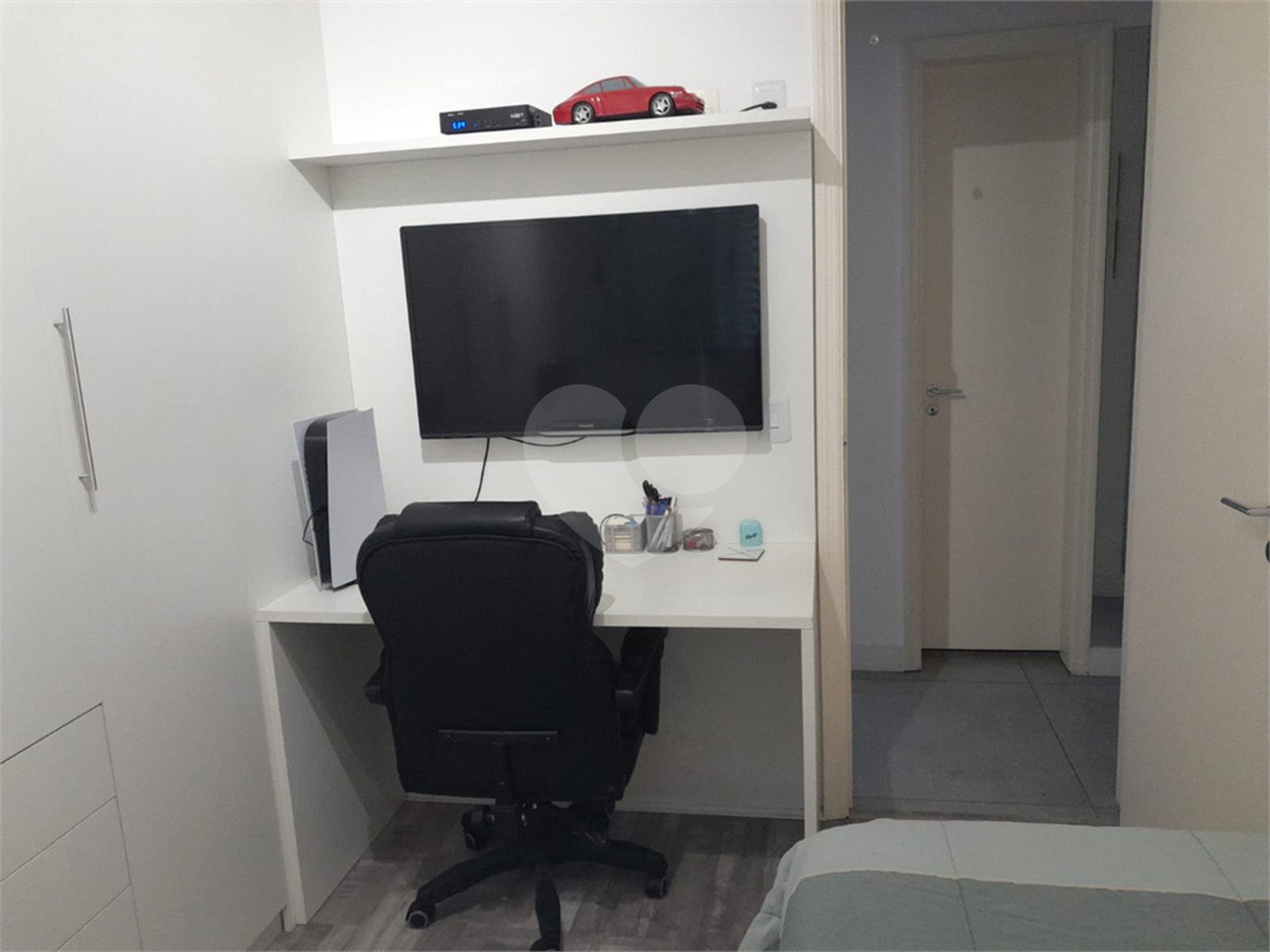 Apartamento à venda com 3 quartos, sendo 1 suíte, em Jardim Marajoara, São Paulo, SP