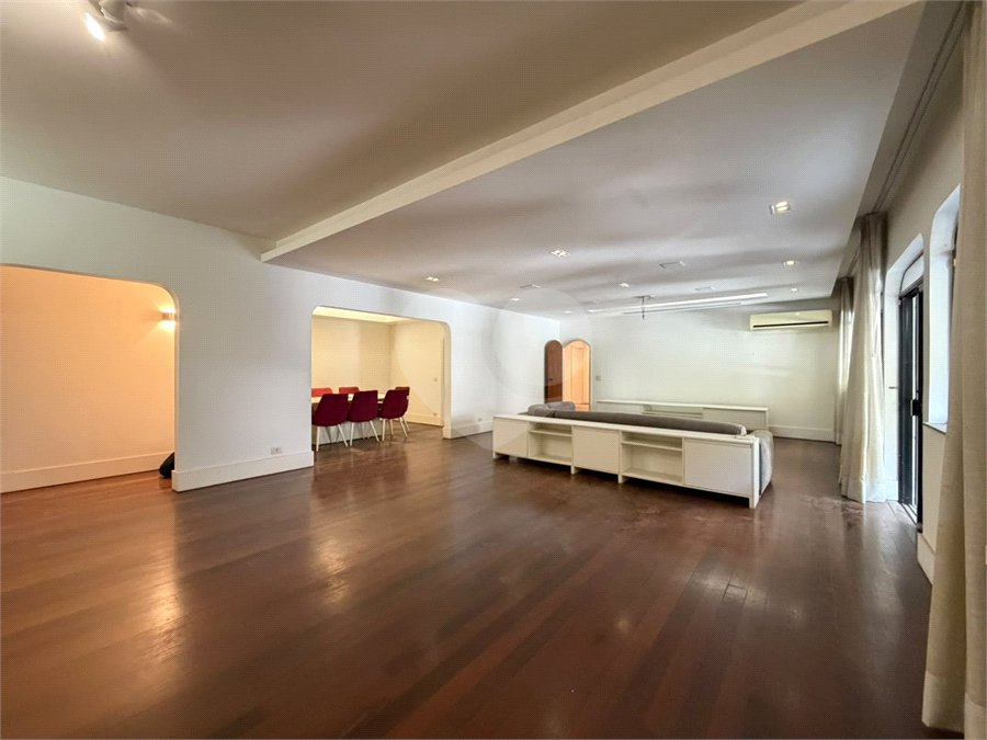 Apartamento à venda com 5 quartos, sendo 3 suítes, em Tijuca, Rio de Janeiro, RJ