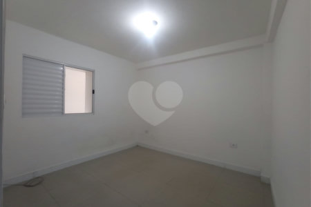 Casa à venda com 4 quartos em Vila Nivi, São Paulo, SP