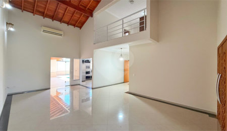 Casa à venda ou para alugar com 3 quartos, sendo 1 suíte,  no condomínio Portal de Itaici, Indaiatuba - SP
