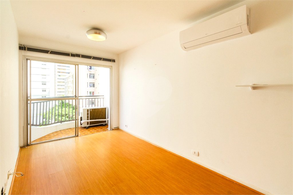 Apartamento à venda com 2 quartos, sendo 1 suíte,  em Perdizes, São Paulo, SP