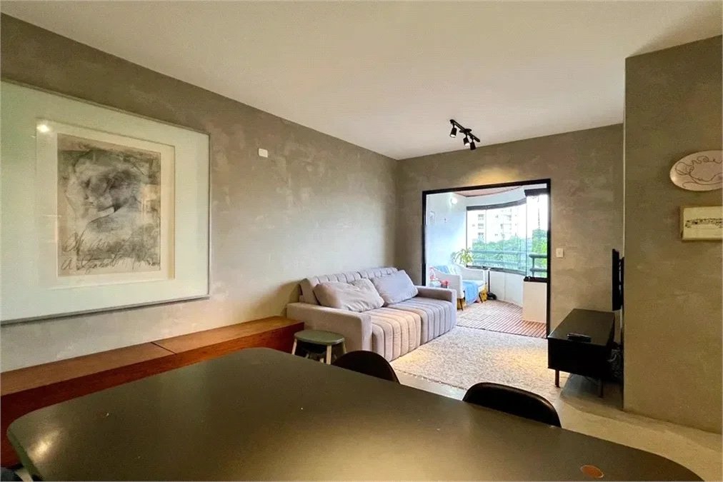 Apartamento à venda com 3 quartos, sendo 1 suíte, em Vila Madalena, São Paulo, SP