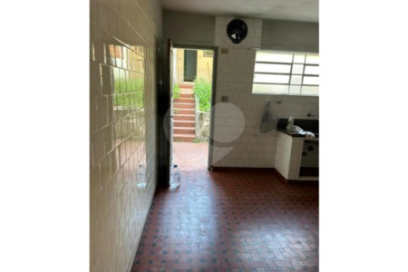 Sobrado à venda com 3 quartos, sendo 1 suíte, em Vila Paulicéia, São Paulo, SP