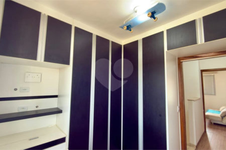 Casa à venda com 3 quartos, sendo 1 suíte, no condomínio Residencial Village Salermo, Sorocaba - SP