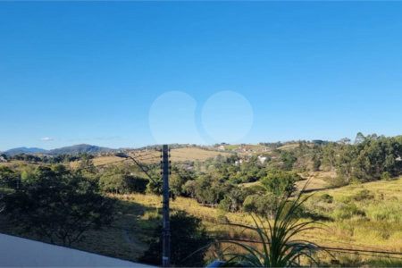 Casa à venda com 4 suítes no condomínio Osato, Atibaia - SP