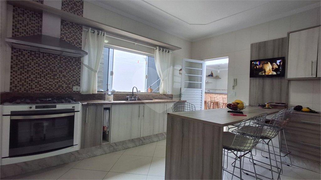 Casa à venda com 3 quartos em Jardim São Guilherme, Sorocaba, SP